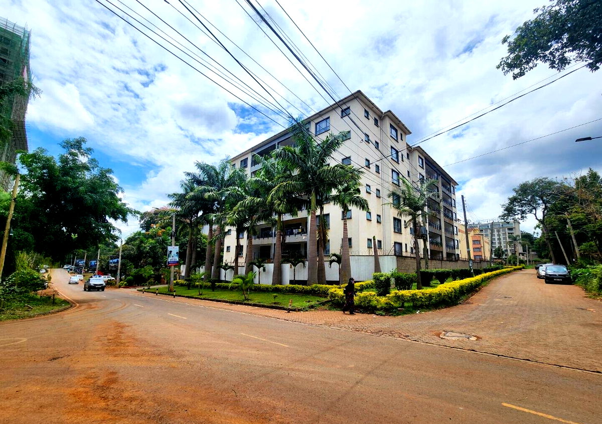 3BR En-Suite Boutique Apartment with Elevated Garden - Westlands