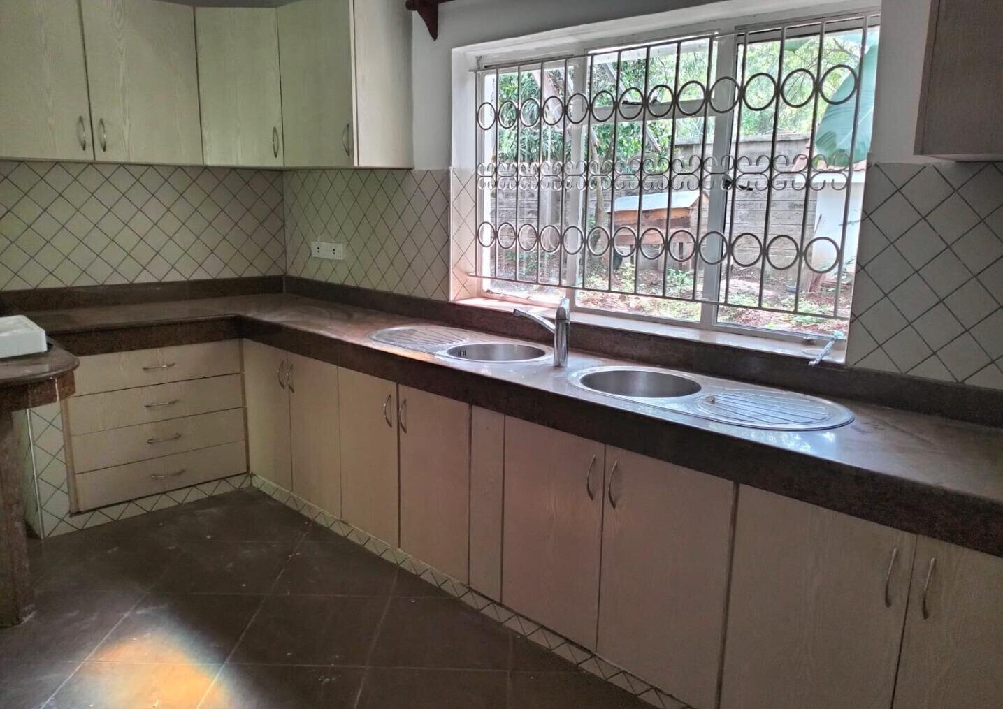 69.2 Acre Estate for Rent