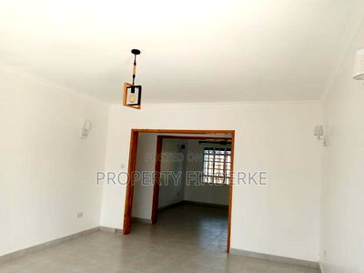 3bdrm Bungalow in Kitengela for sale - Image 4