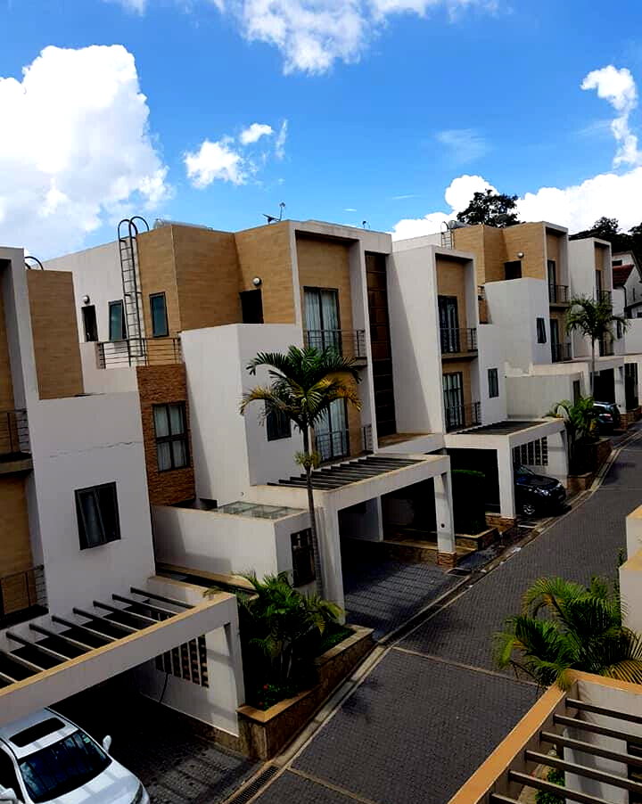 Triplex Villa with Private Clubhouse & Pool - Kileleshwa
