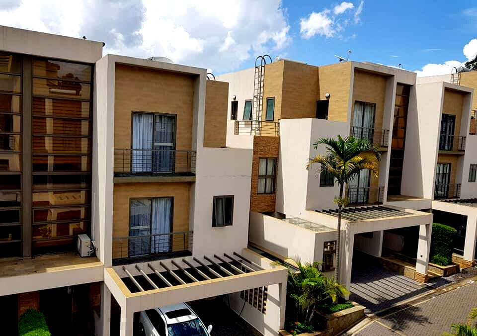 Triplex Villa with Private Clubhouse & Pool - Kileleshwa