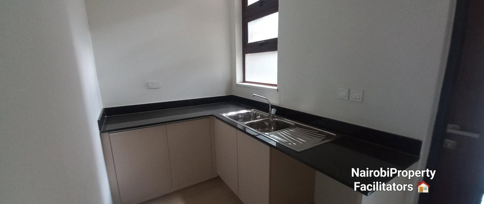 4-Ensuite Townhouse with Rooftop Views & Mature Garden - Lavington