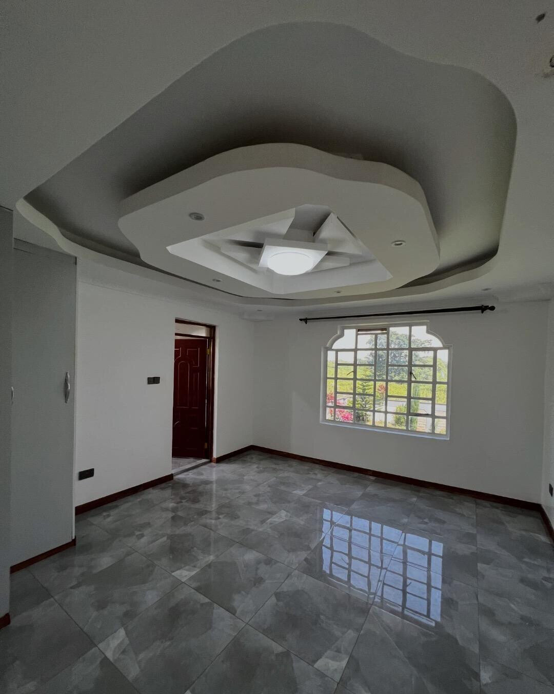 Half Acre 6BR Haven at KSh 500K