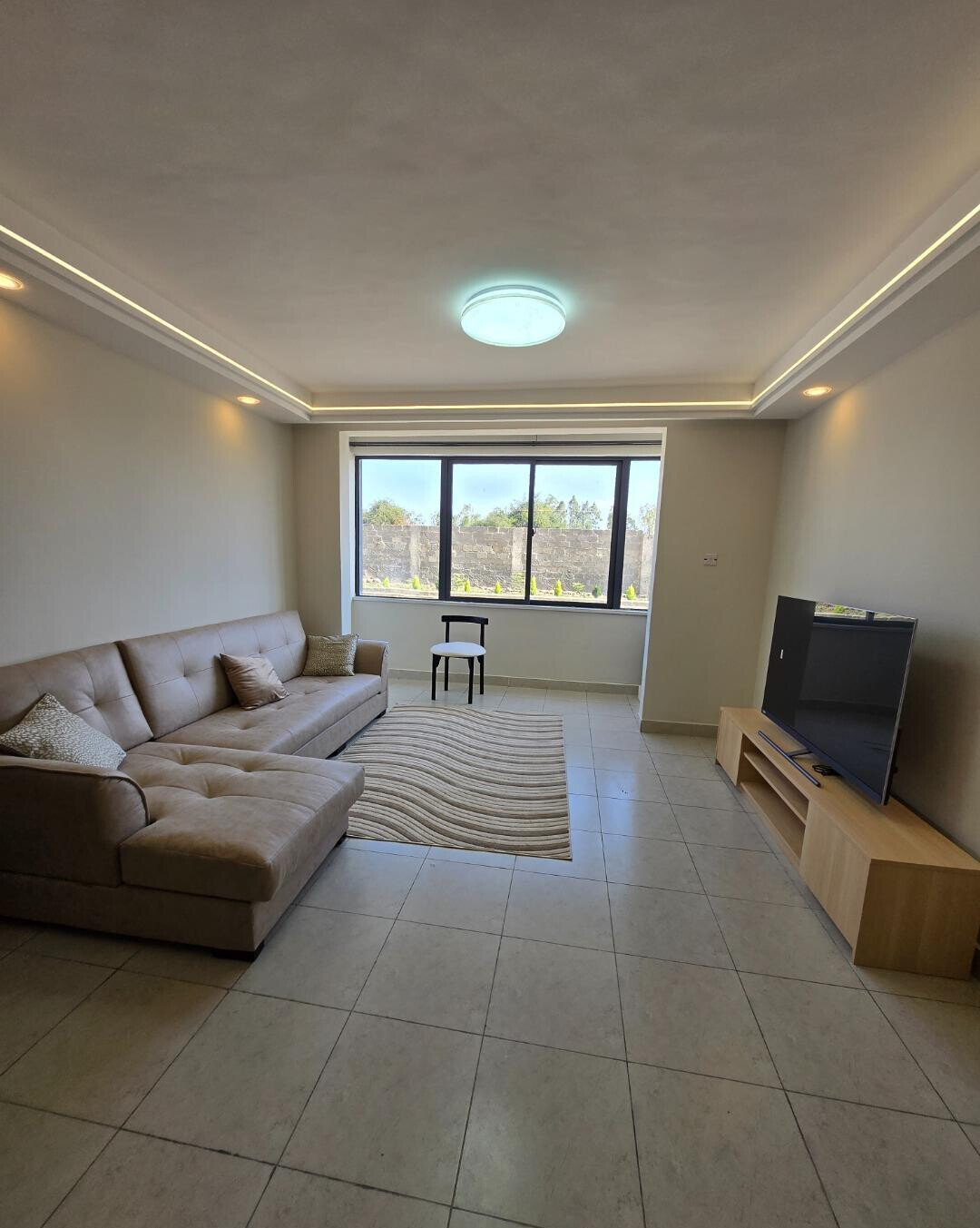 2BR Apartment with Mall & Pool Access - Kitengela's Gated Gem