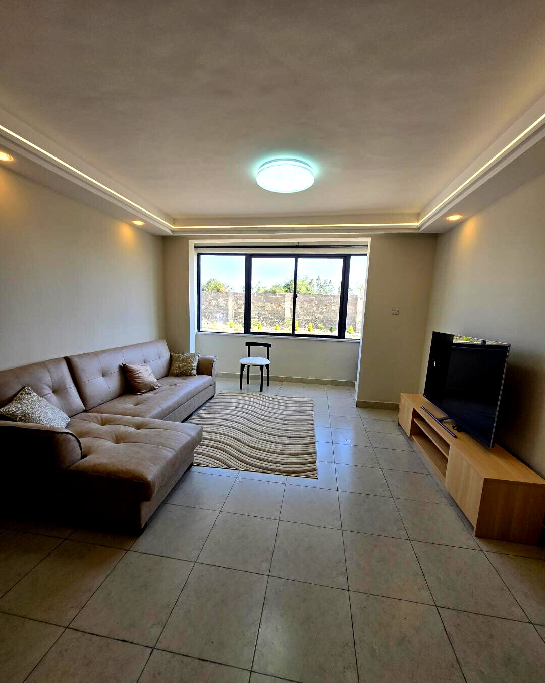 2BR Apartment with Mall & Pool Access - Kitengela's Gated Gem