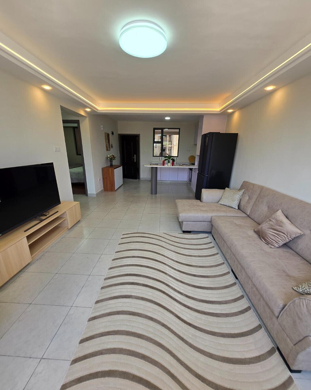 2BR Apartment with Mall & Pool Access - Kitengela's Gated Gem
