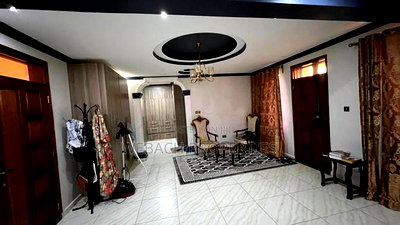6bdrm Townhouse / Terrace in Quarry Road, Viraj Area for rent - Image 6