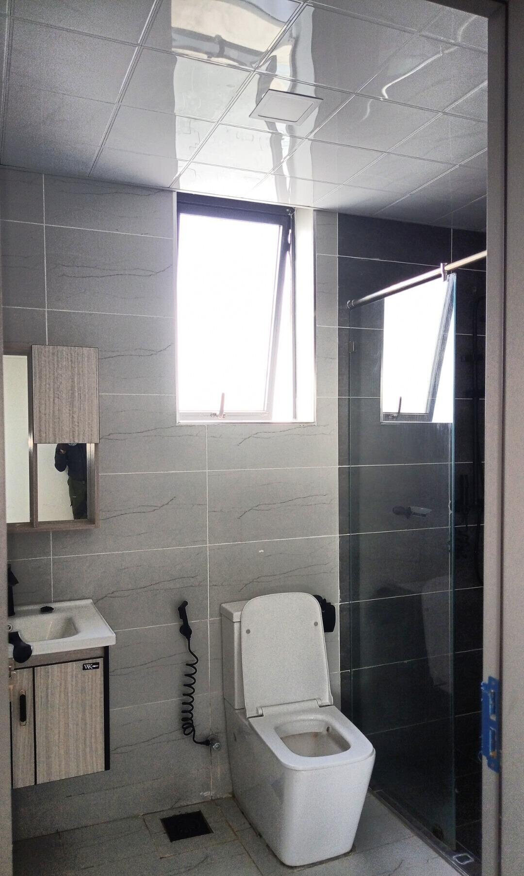 4BR Apartment with Backup Generator & Borehole - Parklands
