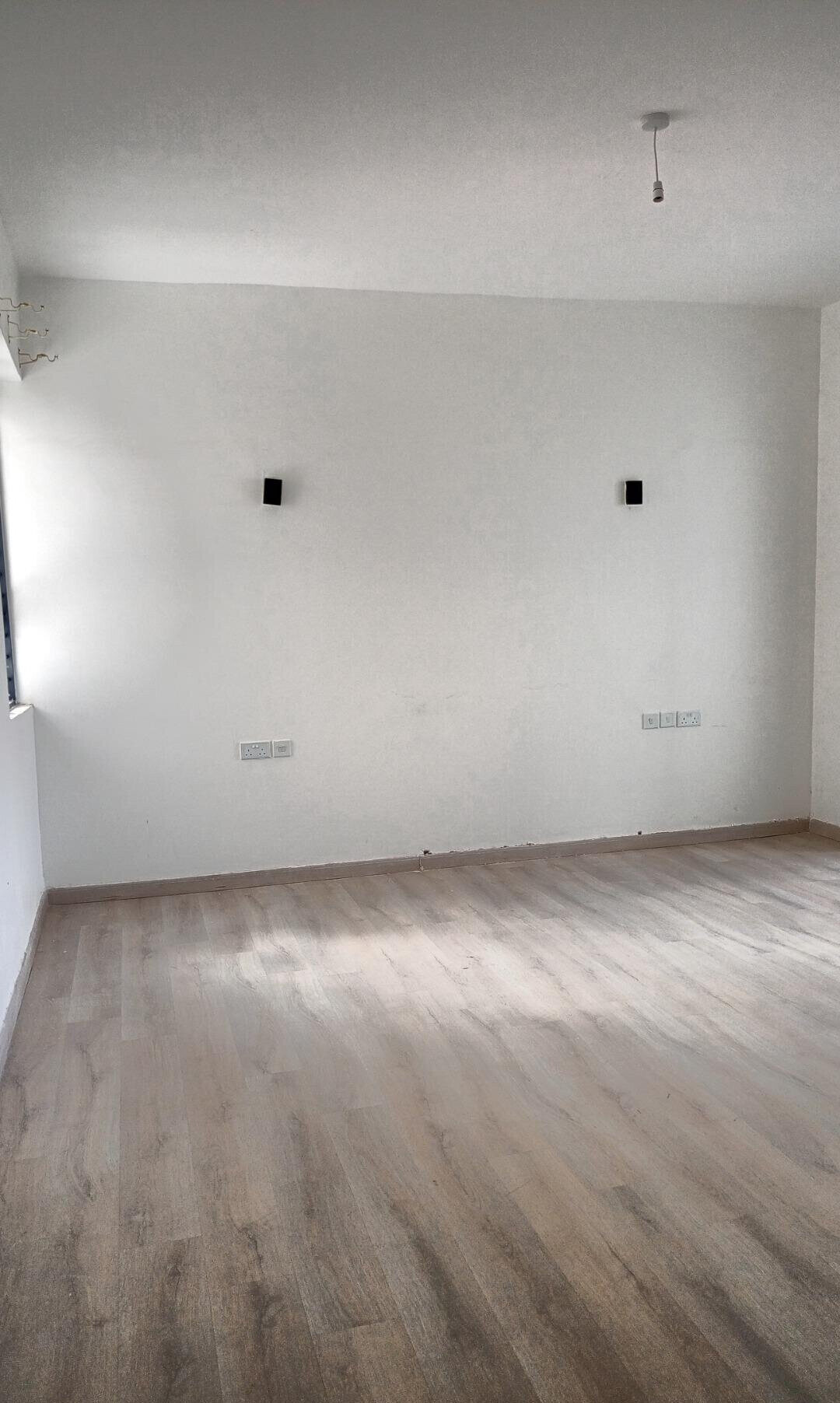 4BR Apartment with Backup Generator & Borehole - Parklands