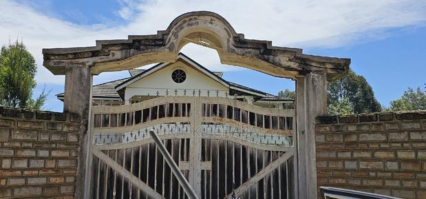 20bdrm Apartment in Elgonview for sale