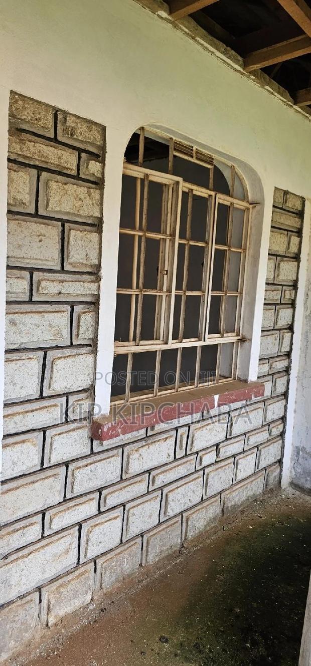 20bdrm Apartment in Elgonview for sale