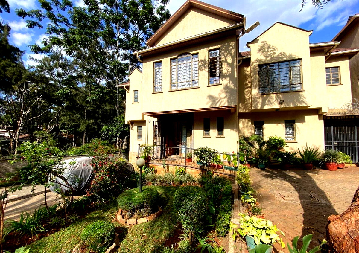 4BR Townhouse with Private Garden & DSQ - Eldama Ravine, Westlands