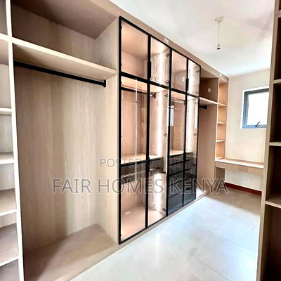 6bdrm Townhouse/Terrace in Lavington Green for sale - Image 9