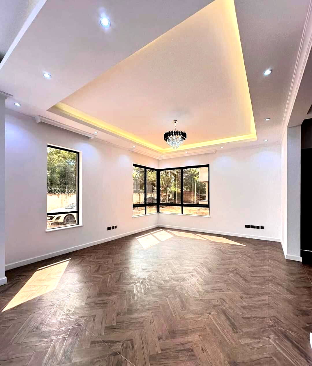 New 4-Ensuite Townhouse with DSQ & Solar - Lavington