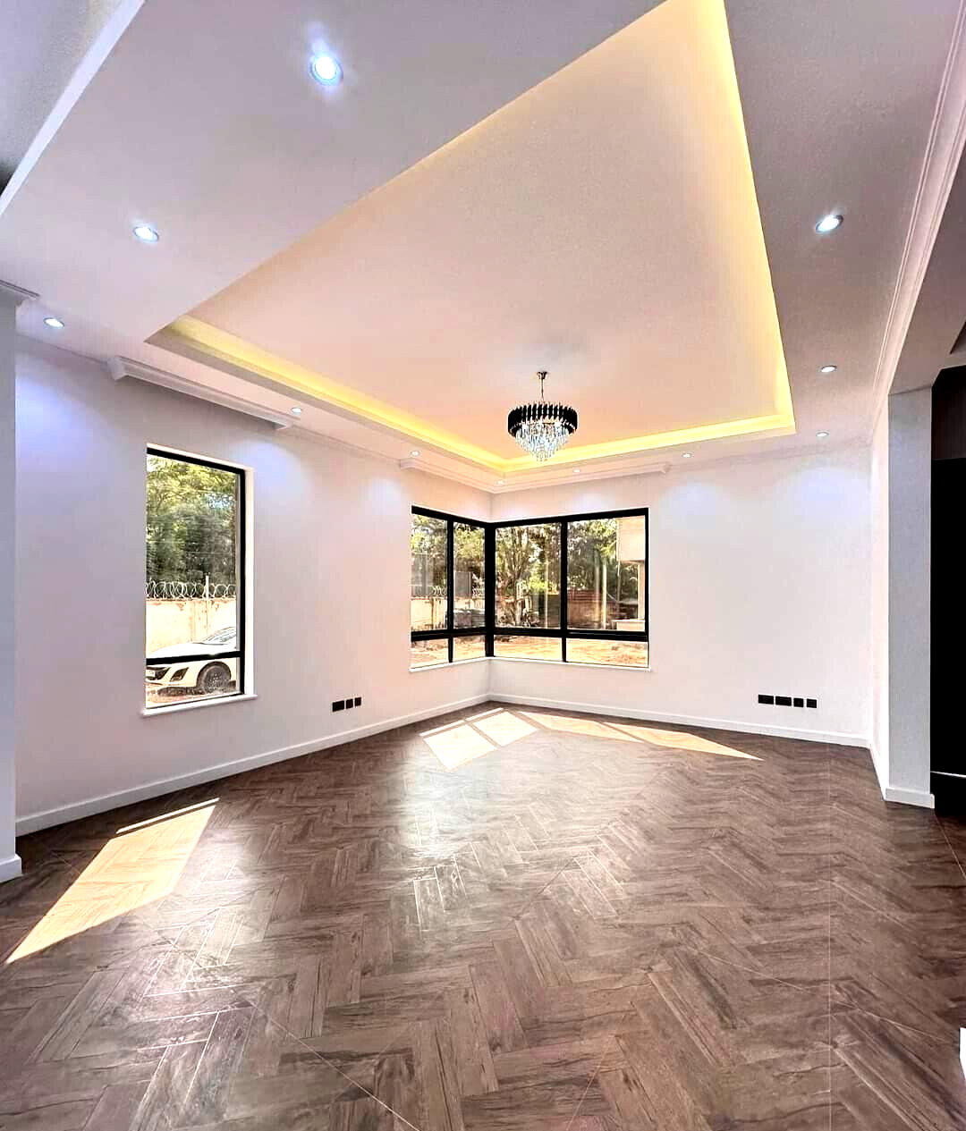 New 4-Ensuite Townhouse with DSQ & Solar - Lavington