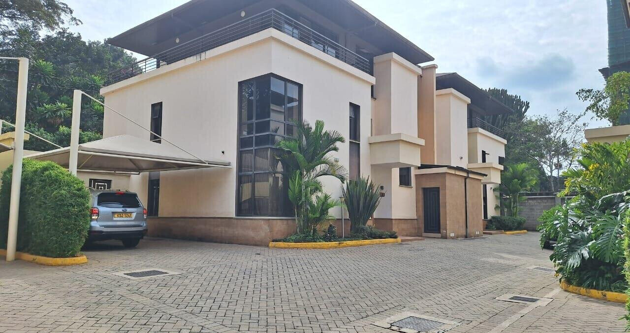 5BR All-Ensuite Townhouse with DSQ & Wooden Floors - Kileleshwa