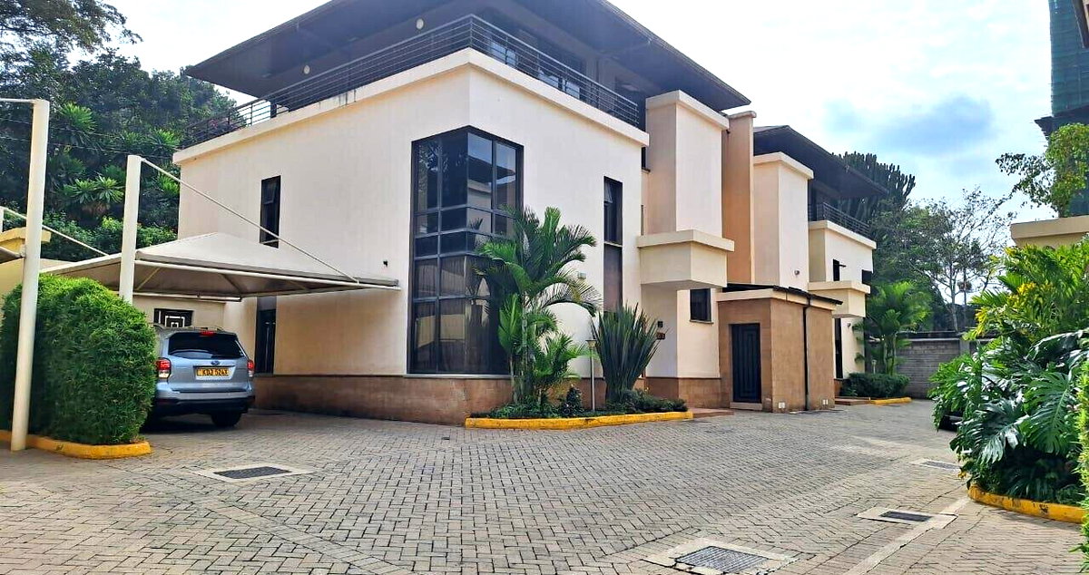 5BR All-Ensuite Townhouse with DSQ & Wooden Floors - Kileleshwa