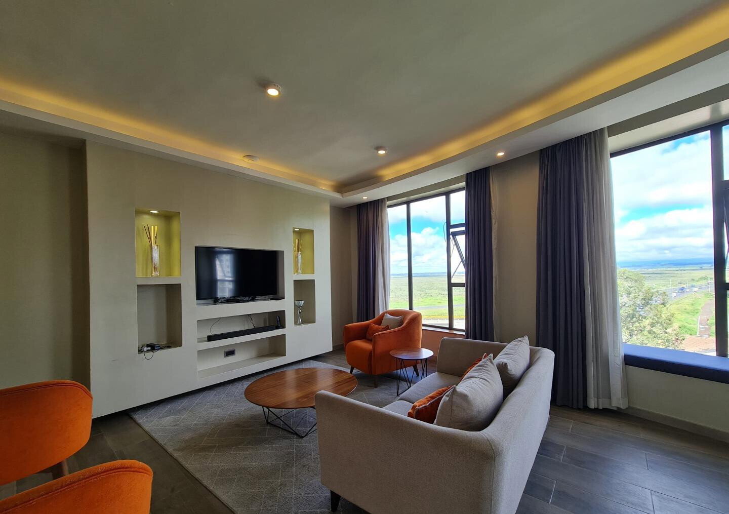Fully Furnished 1BR with City & Park Views - Mombasa Rd
