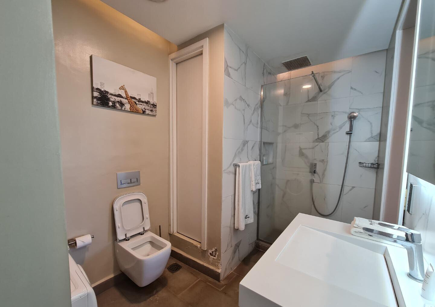 Fully Furnished 1BR with City & Park Views - Mombasa Rd