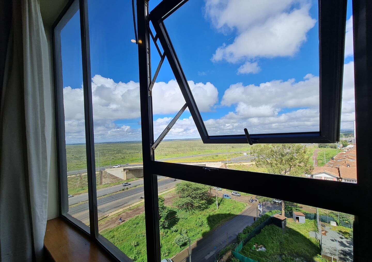 Fully Furnished 1BR with City & Park Views - Mombasa Rd