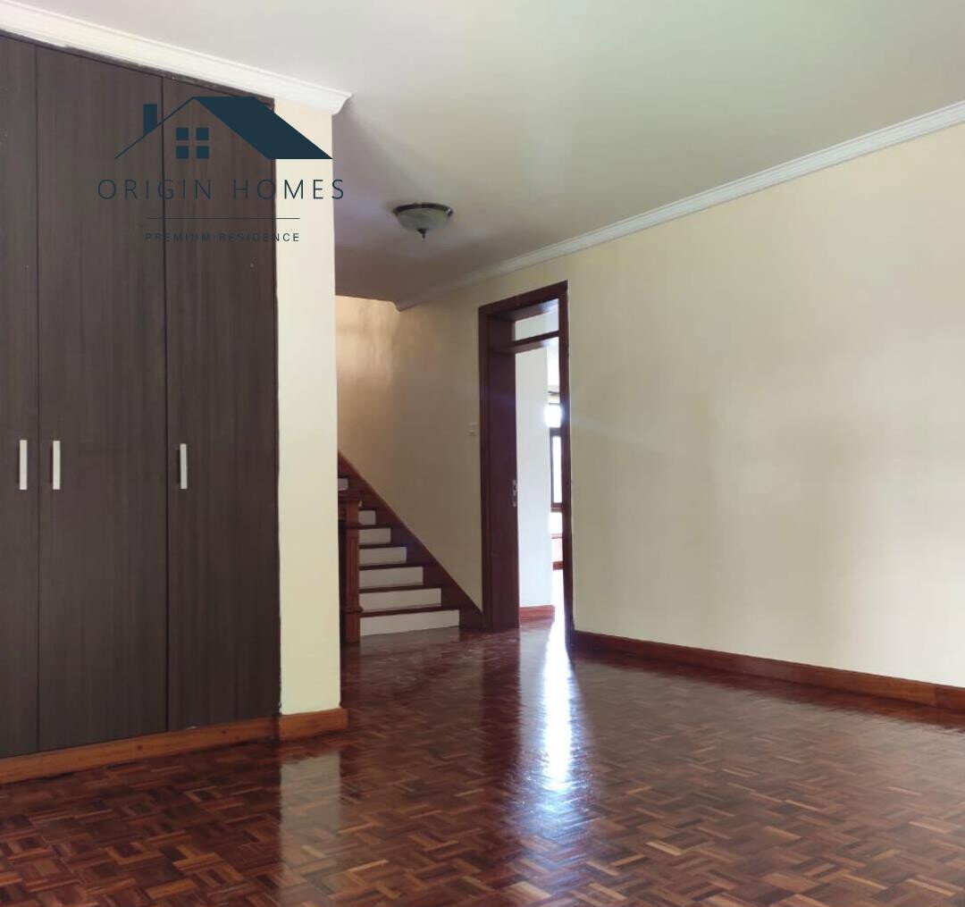 5-Ensuite Townhouse with DSQ & Backup Generator - Lavington
