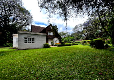 3/4 Acre Kilimani Plot with Parking