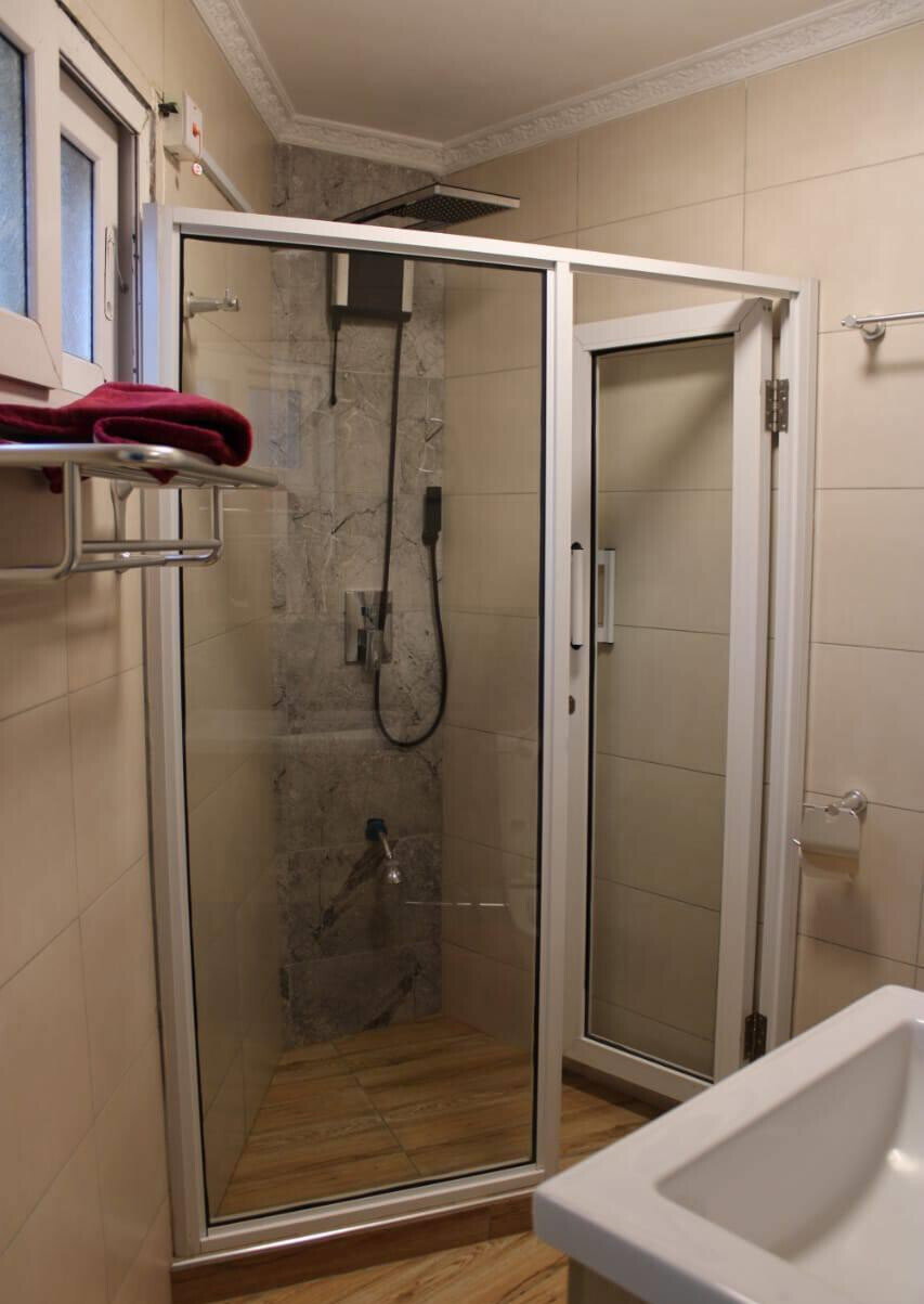 6-Bed Maisonette Walking Distance to Sarit Centre - Westlands