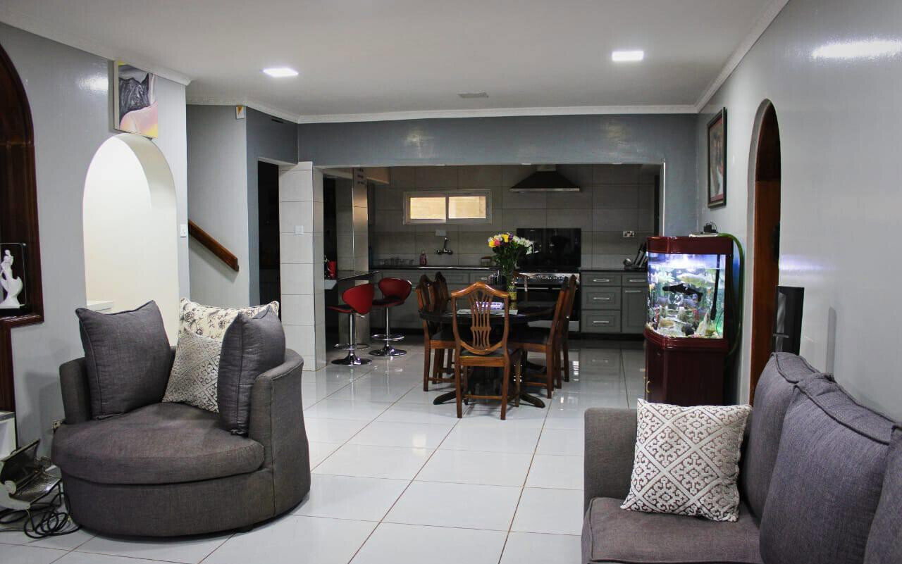 6-Bed Maisonette Walking Distance to Sarit Centre - Westlands