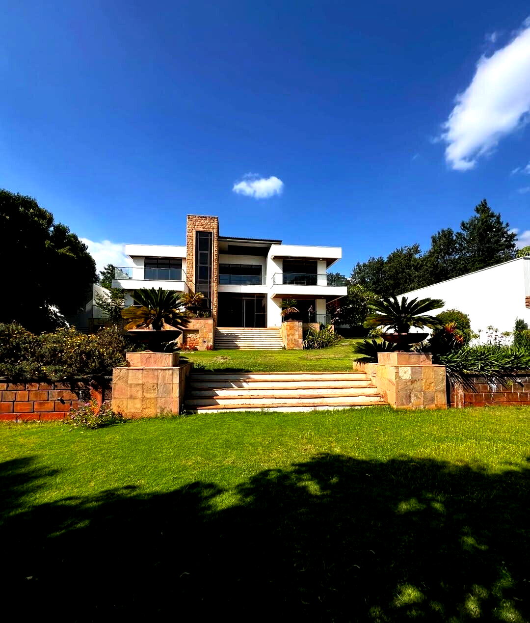 5-Ensuite Villa on Half-Acre with Staff Quarters – Karen Gated Estate