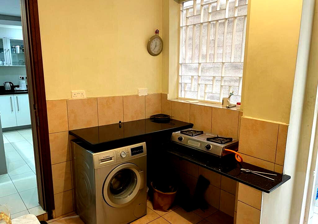 5-Ensuite Townhouse with Bamboo Flooring & Private Garden - Westlands