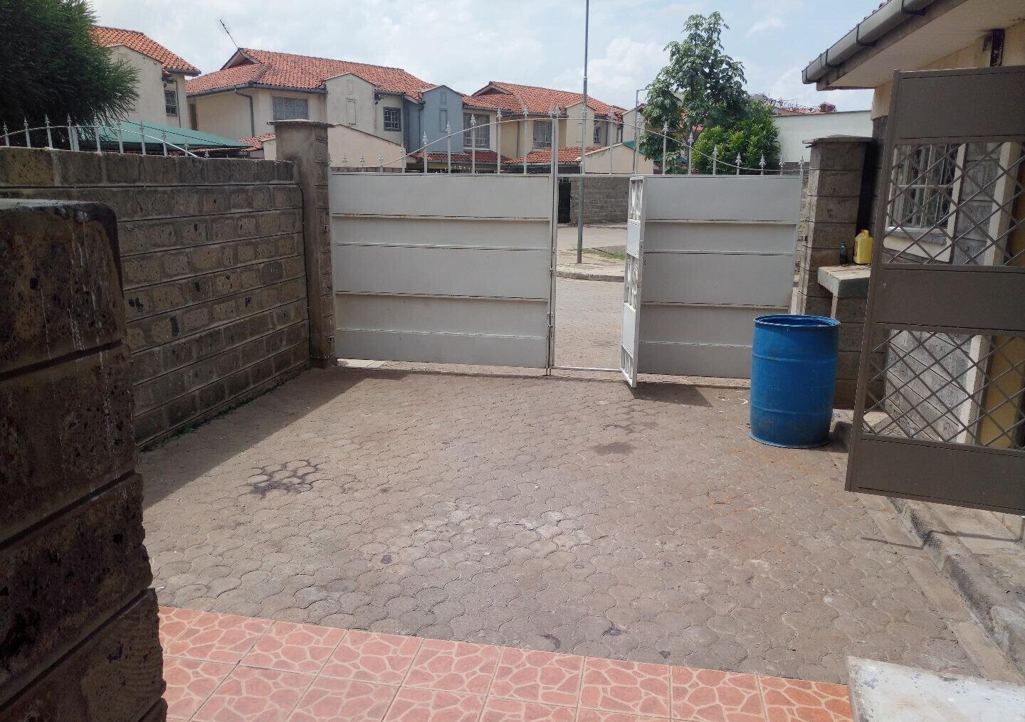 4BR Townhouse with Private Gate & Manicured Gardens - South C