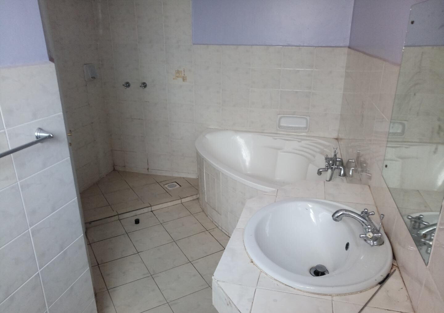 4BR Townhouse with Private Gate & Manicured Gardens - South C