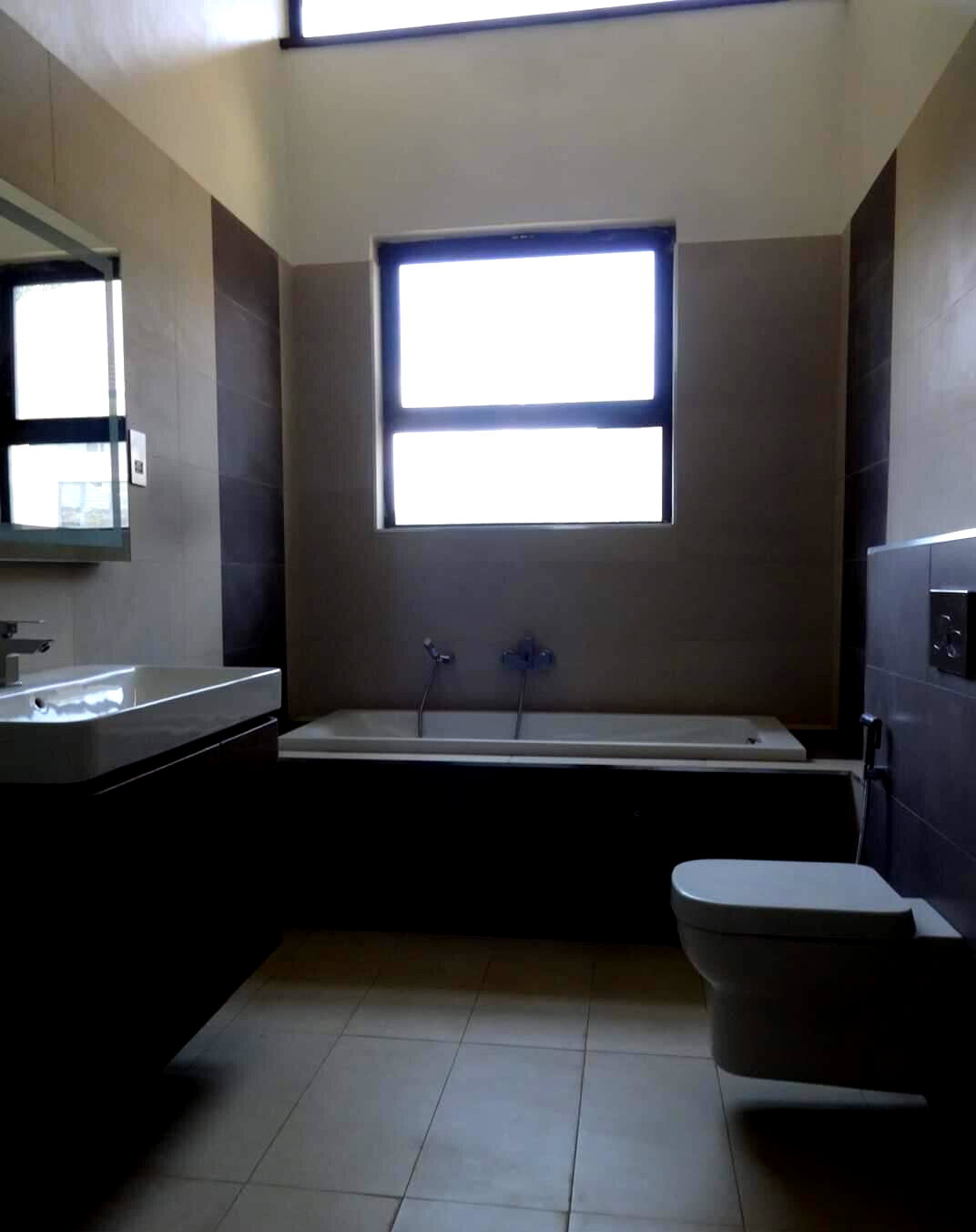 New 5-Ensuite Townhouse with Lush Garden & 6-Car Parking - Lower Kabete