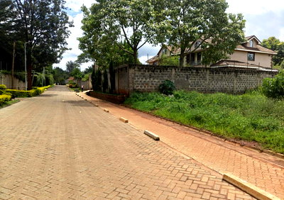 1/2 Acre Plot in Secure Estate