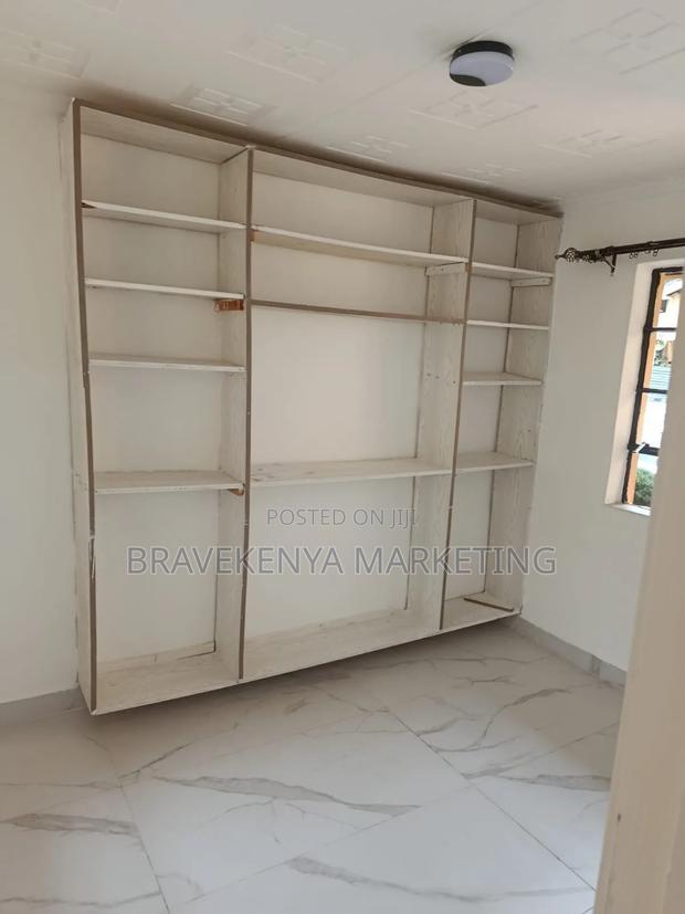 5bdrm House in Nyari Estate for rent