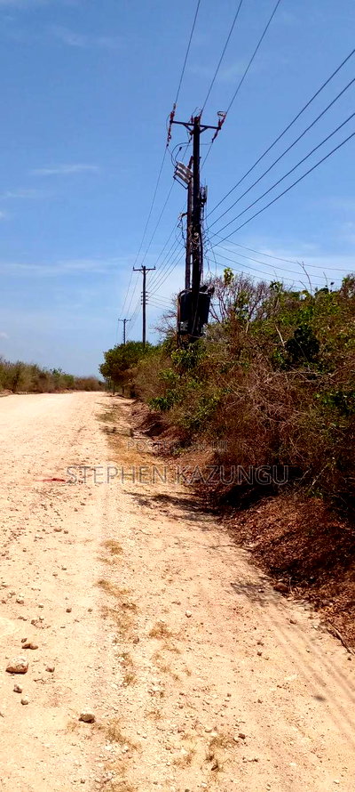 1 1/2 Plot on Sale on 2nd Beach Row, in Galu Beach. - Image 3