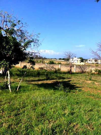 4 Acres Prime Land - Image 1