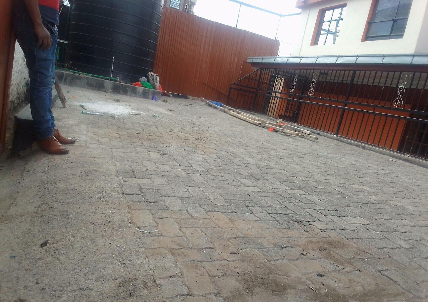 6-Bedroom Maisonette 100 Yards from Magadi Highway - Kiserian