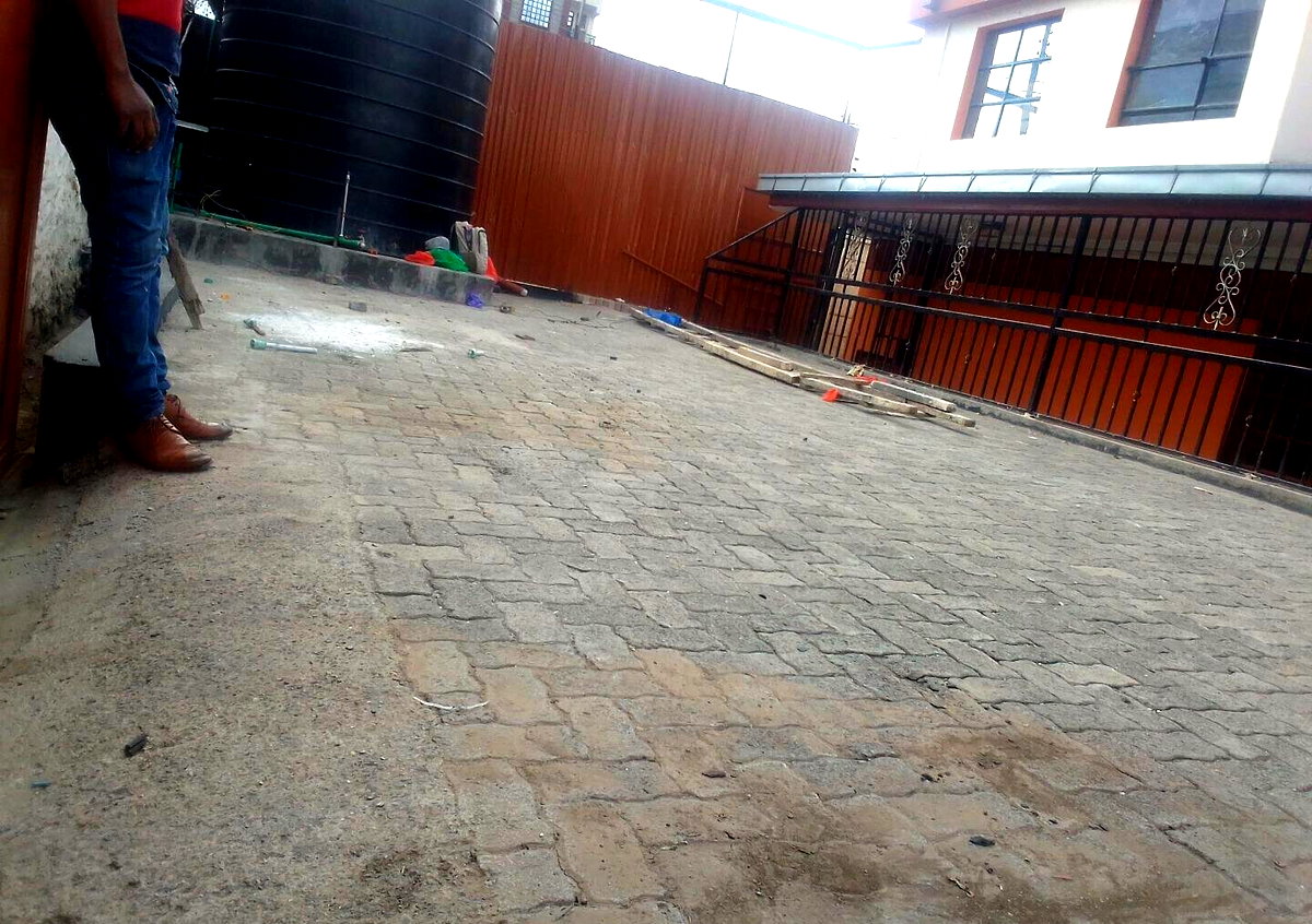 6-Bedroom Maisonette 100 Yards from Magadi Highway - Kiserian