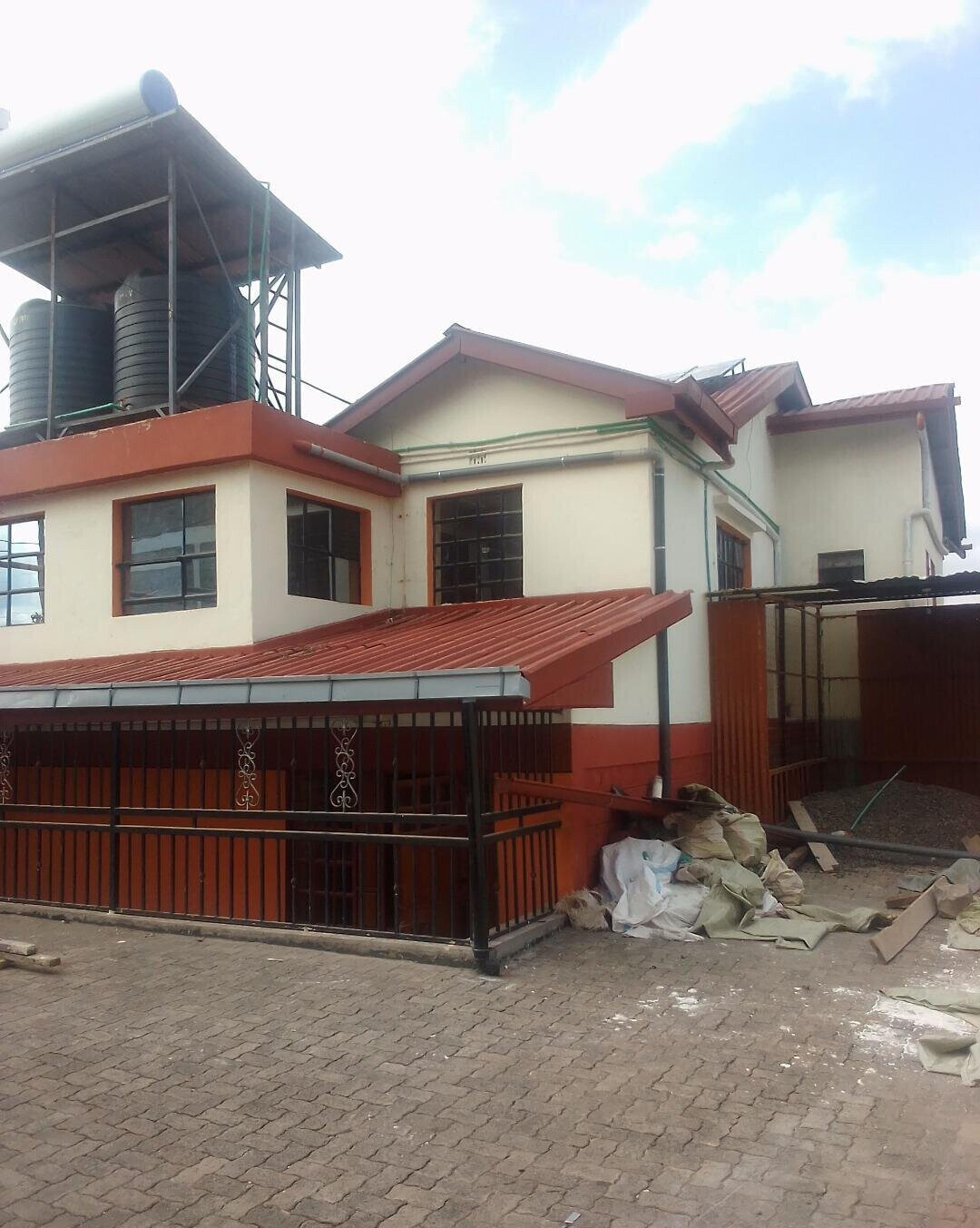 6-Bedroom Maisonette 100 Yards from Magadi Highway - Kiserian