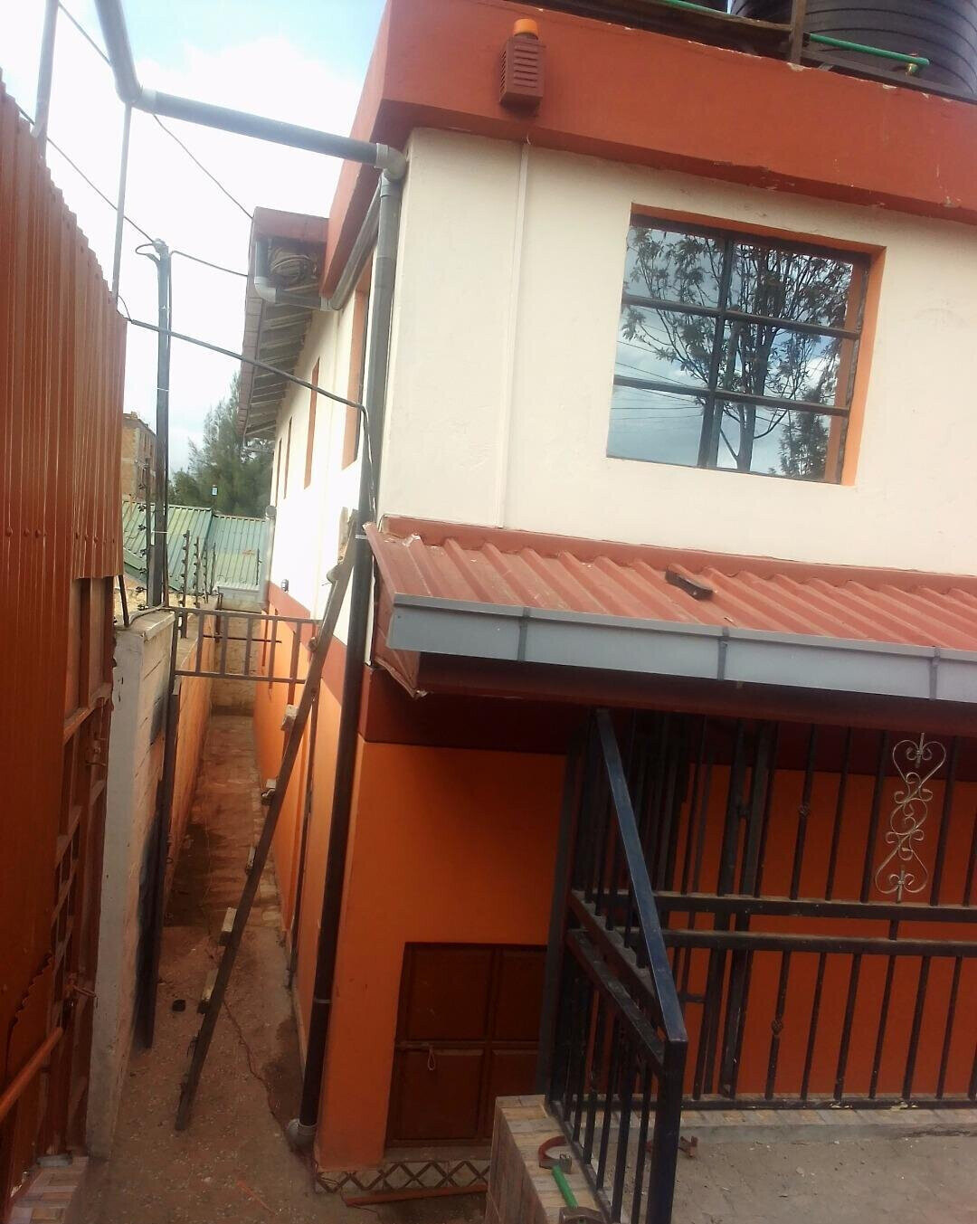 6-Bedroom Maisonette 100 Yards from Magadi Highway - Kiserian