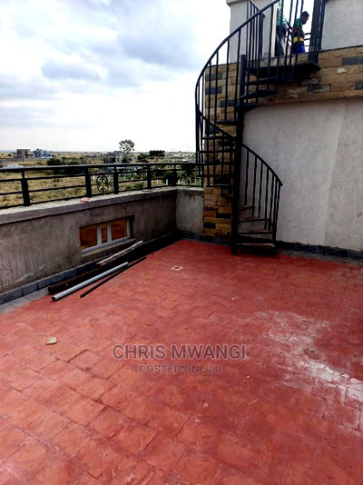 5bdrm Maisonette in Emarlands Plains, Kamakis for sale - Image 12
