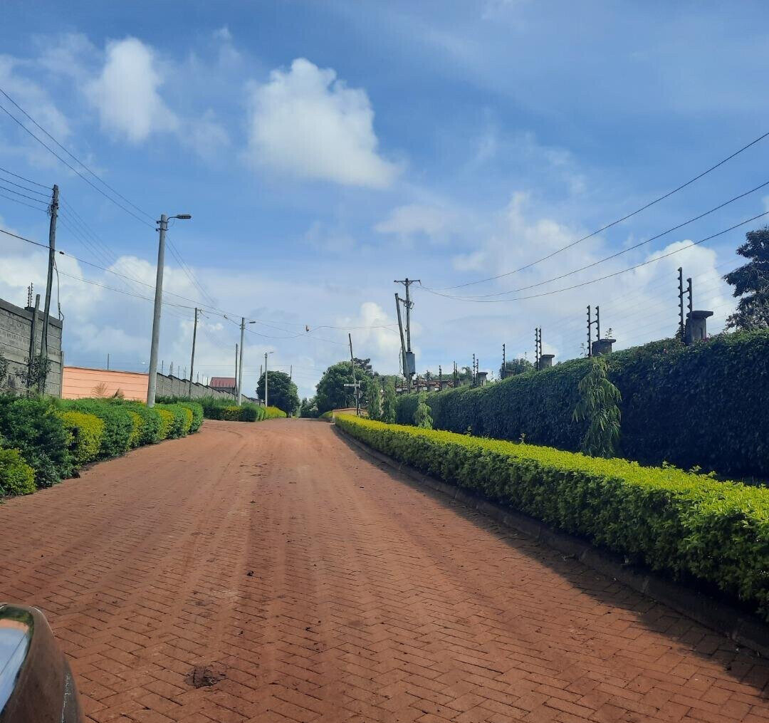 1/2 Acre Runda Plot with Garden