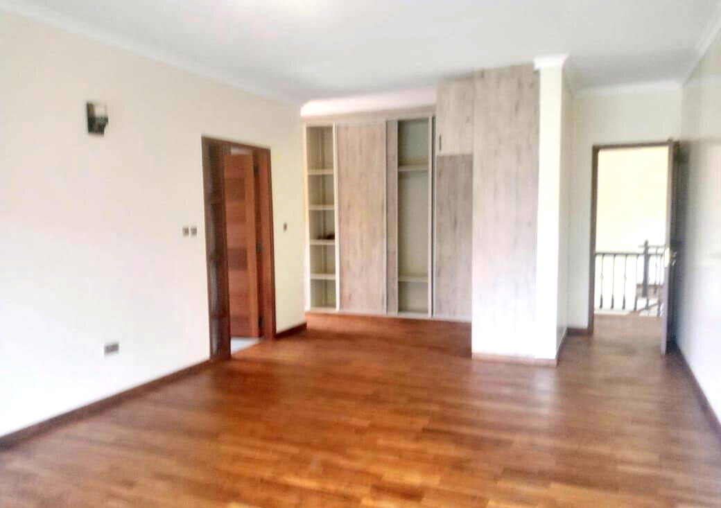 0.15 Acre 5BR Haven at KSh 450K