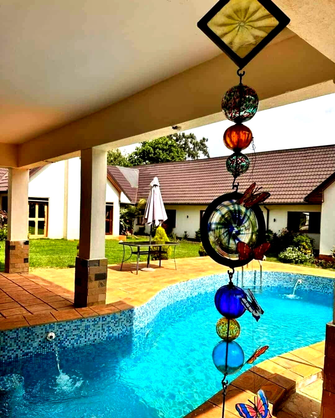 7-Bedroom Ambassadorial Home with Pool & Guest Wing - Ridgeways