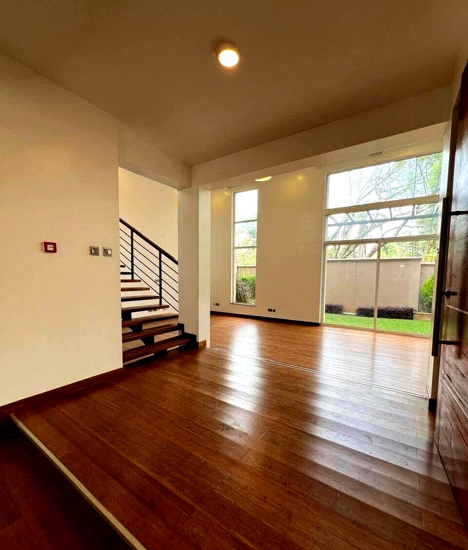 4BR All-Ensuite Townhouse with Pool & Borehole - Lavington
