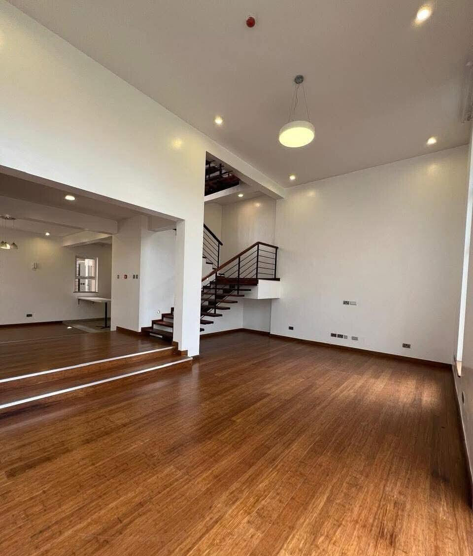 4BR All-Ensuite Townhouse with Pool & Borehole - Lavington