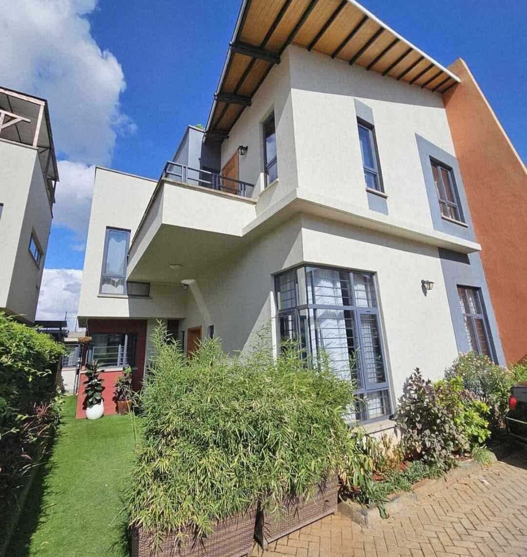 4-Level Townhouse with Terrace & Clubhouse – Langata