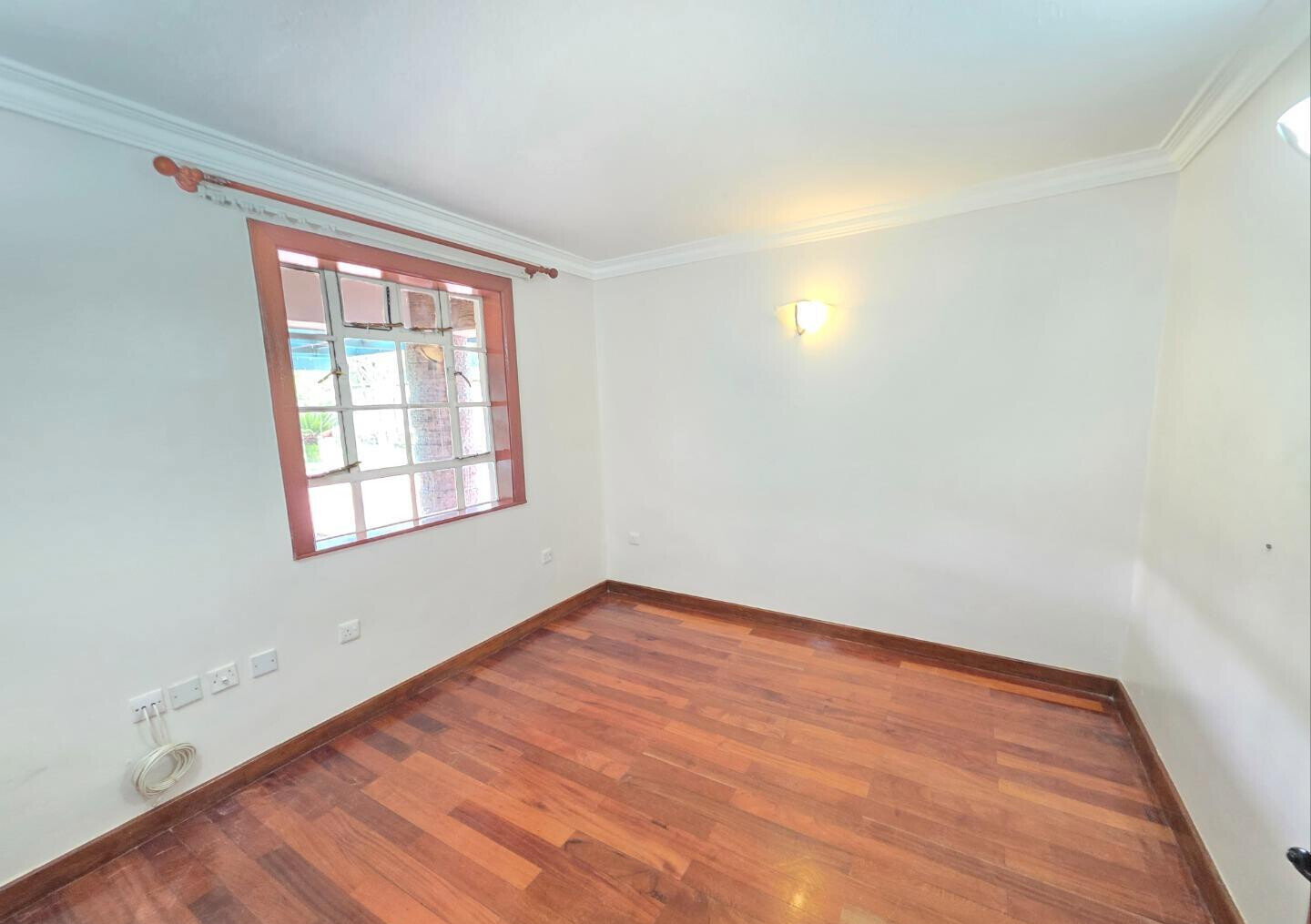 KSh 450K 5BR Garden Oasis