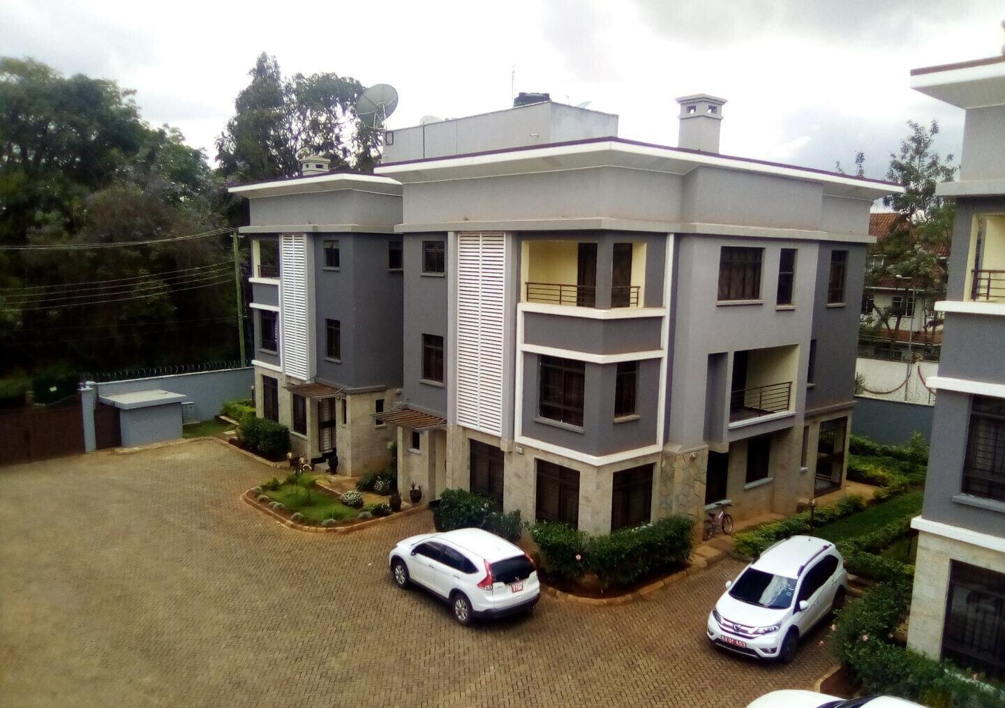 8-Unit Enclave: 5-Ensuite Townhouse with Study & Pantry - Lavington